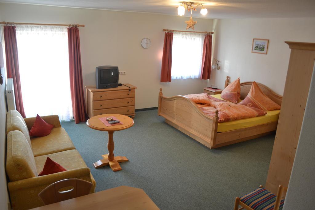 Pfannelerhof Apartamento Leutasch Habitación foto